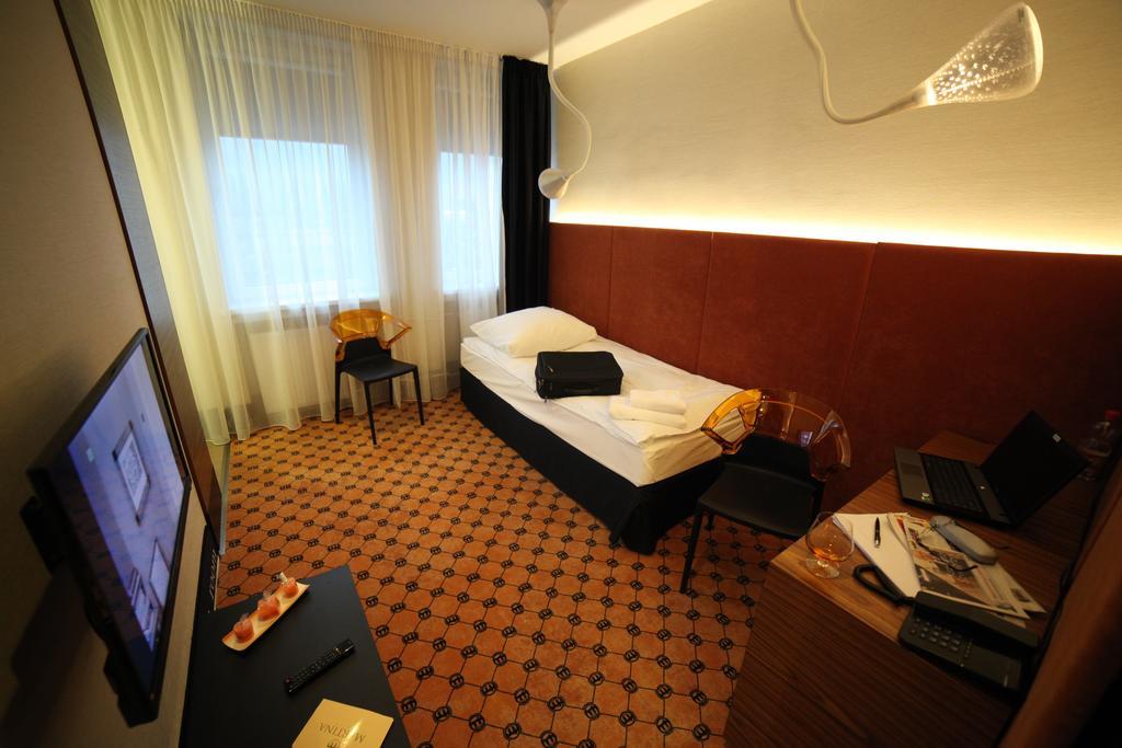 Hotel Martina Znin Room photo